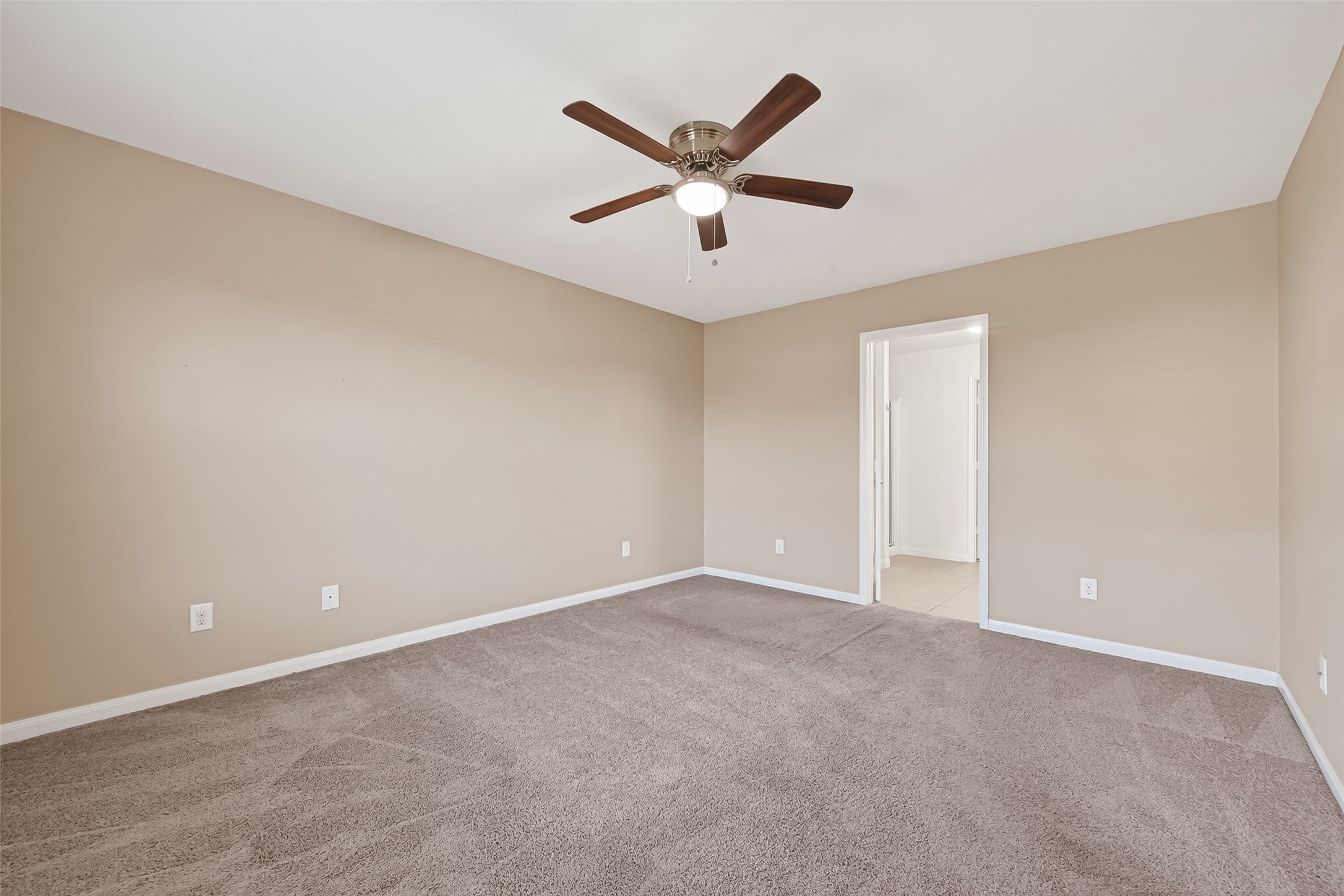 2319 Seabourne Trails Road Rosenberg, TX 77469 - Photo 21 of 36 Another view of primary bedroom.