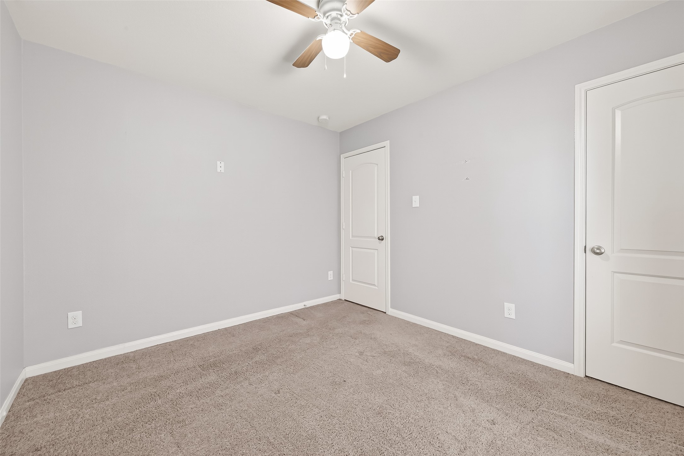 2319 Seabourne Trails Road Rosenberg, TX 77469 - Photo 28 of 36 Another view of secondary bedroom.