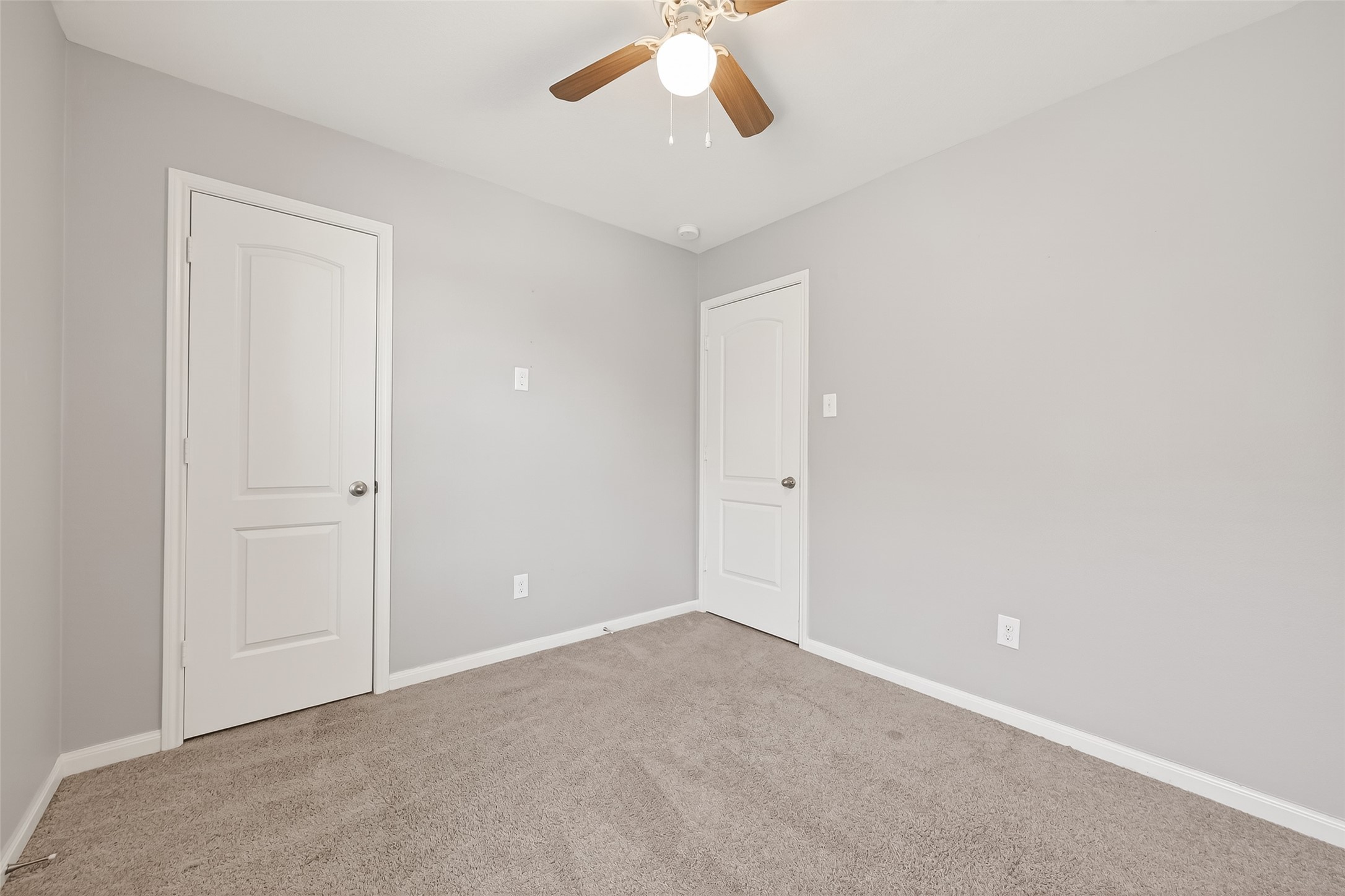 2319 Seabourne Trails Road Rosenberg, TX 77469 - Photo 33 of 36 Another view of secondary bedroom.