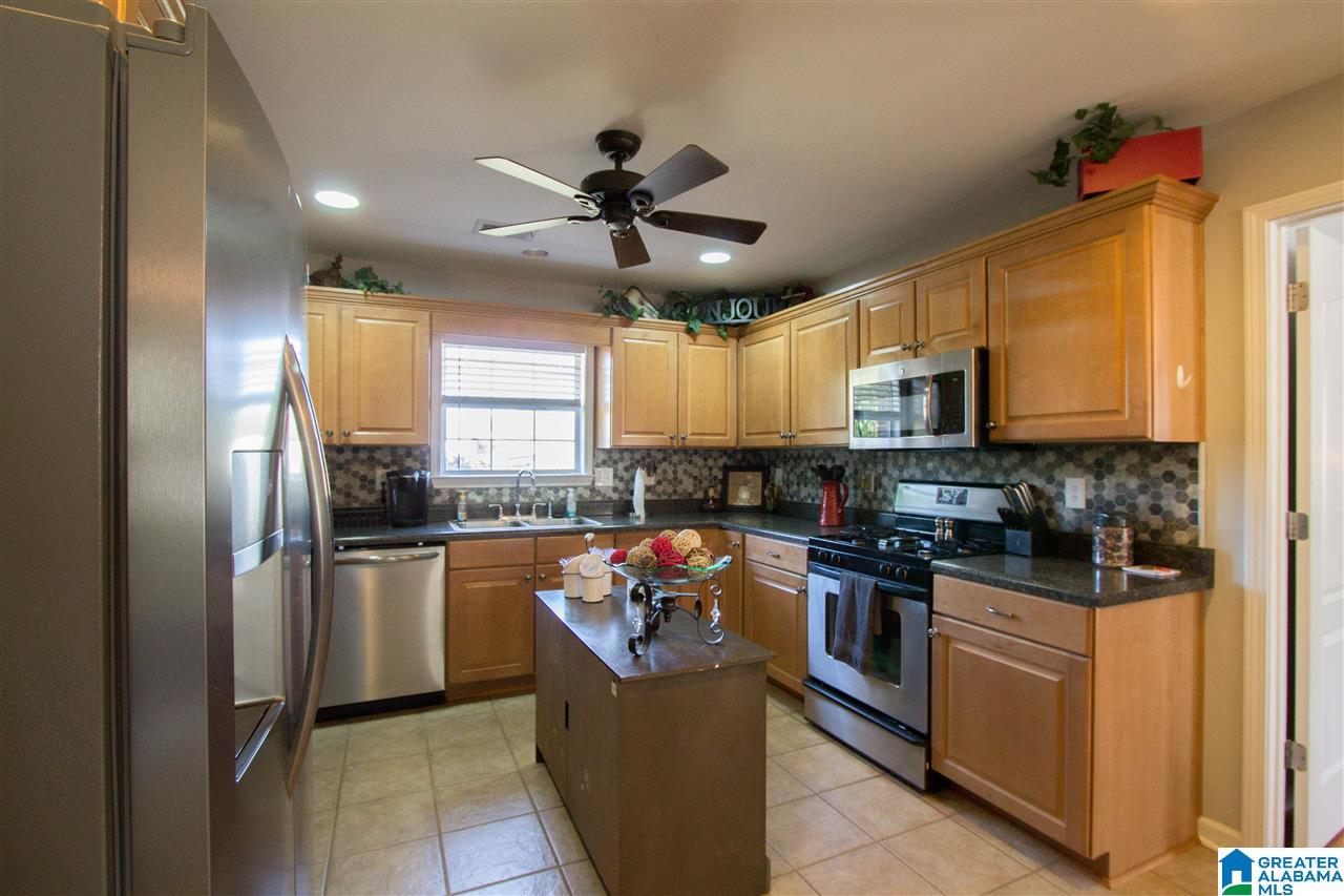 233 Silverstone Lane Alabaster, AL 35007 - Photo 13 of 39