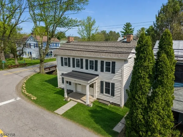 $589,900 | 570 Spring Mills Road, Milford, NJ 08848