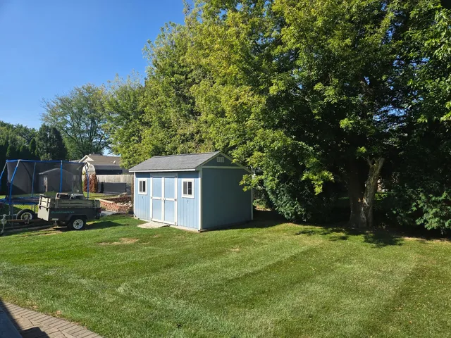 $395,000 | 5114 West Malibu Court, McHenry, IL 60050