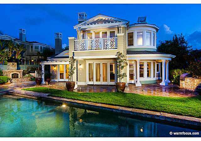 202 Gibson Point Solana Beach, CA 92075 - Photo 2 of 25