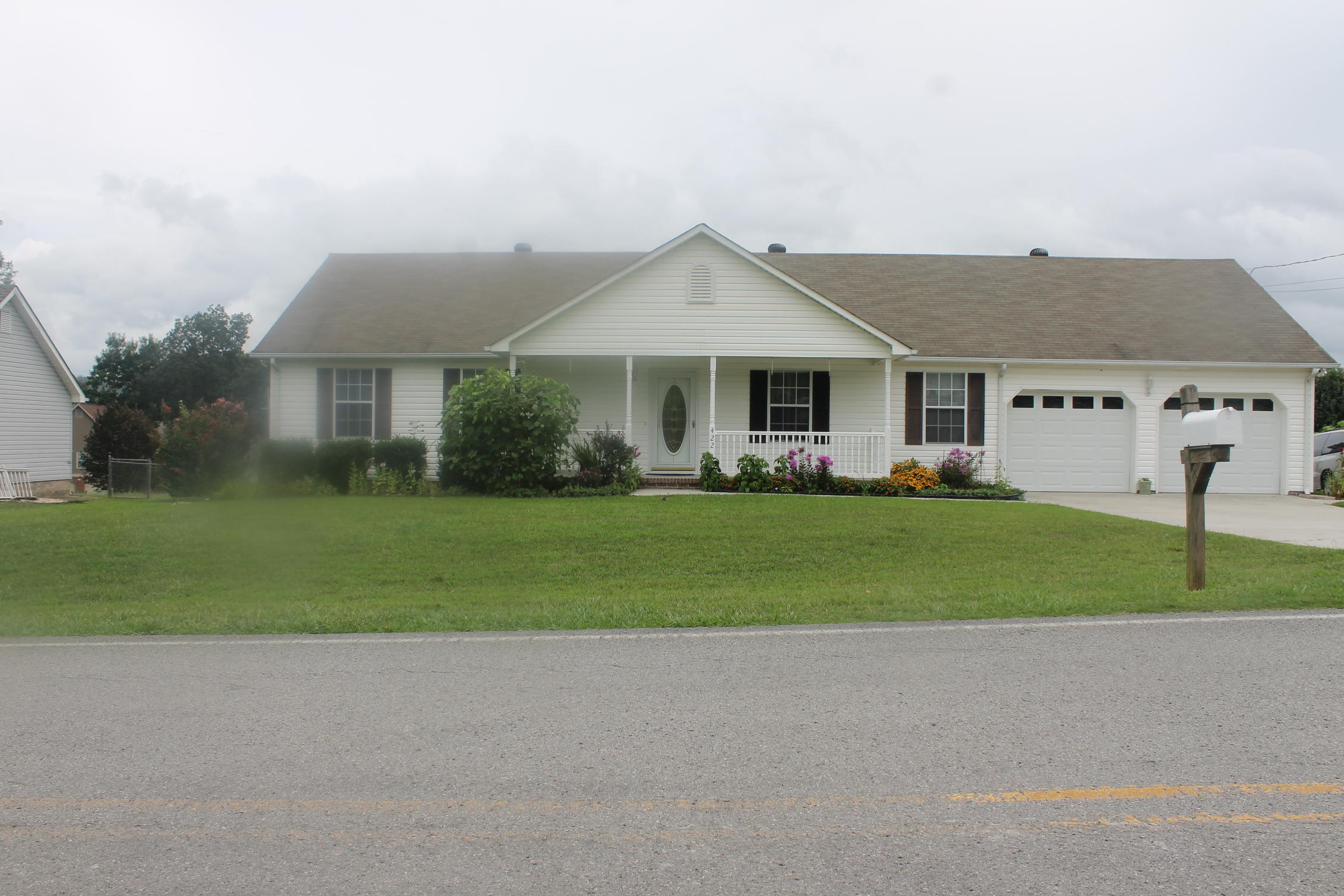 422 Chapman Road Ringgold, GA 30736 - Photo 1 of 38 IMG_8506