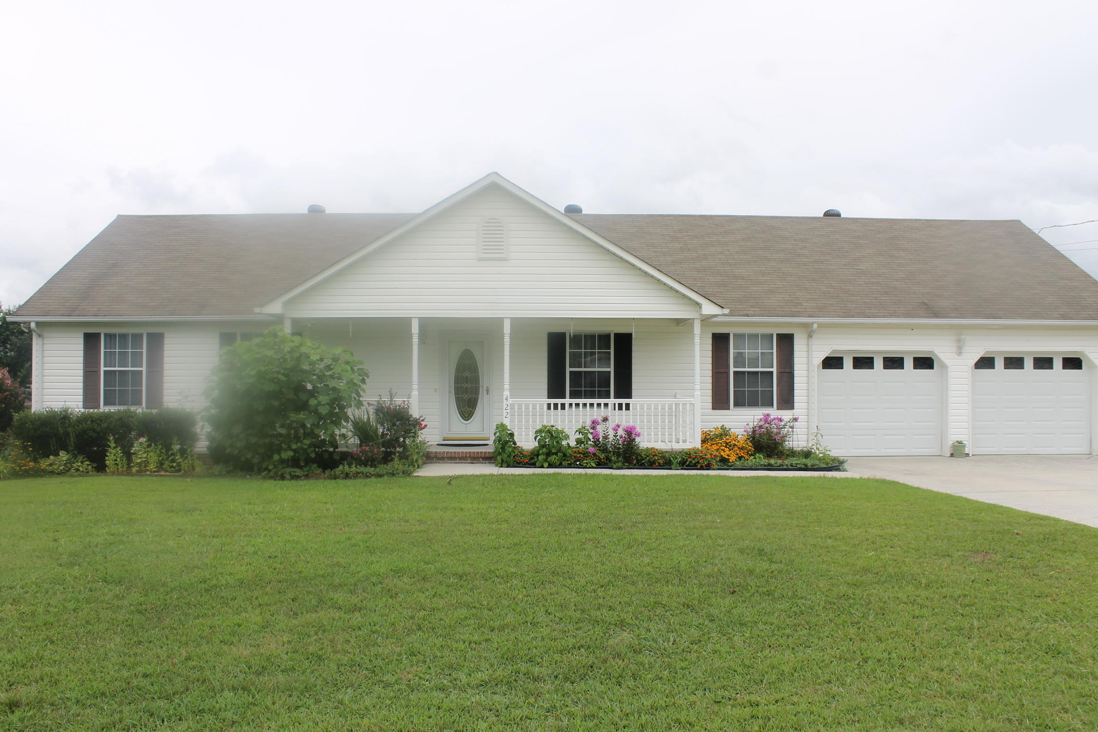 422 Chapman Road Ringgold, GA 30736 - Photo 2 of 38 IMG_8503