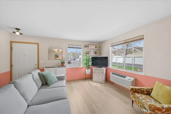 $222,000 | 1624 McClure Road, Unit 1624, Aurora, IL 60505