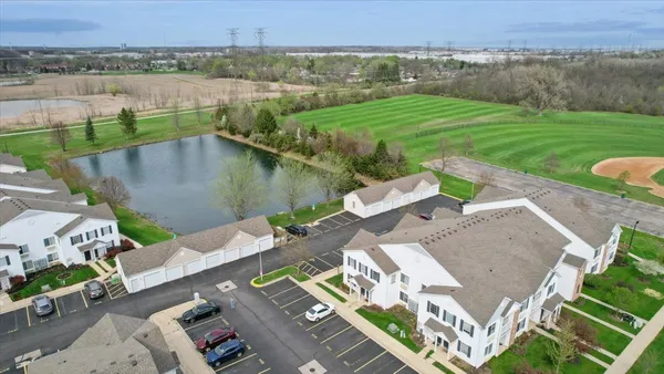 $222,000 | 1624 McClure Road, Unit 1624, Aurora, IL 60505