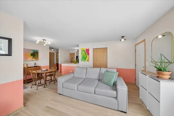 $222,000 | 1624 McClure Road, Unit 1624, Aurora, IL 60505