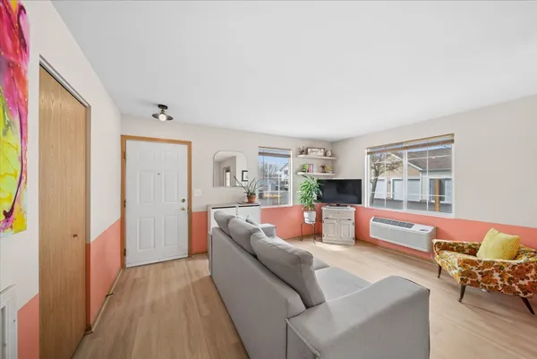 $222,000 | 1624 McClure Road, Unit 1624, Aurora, IL 60505