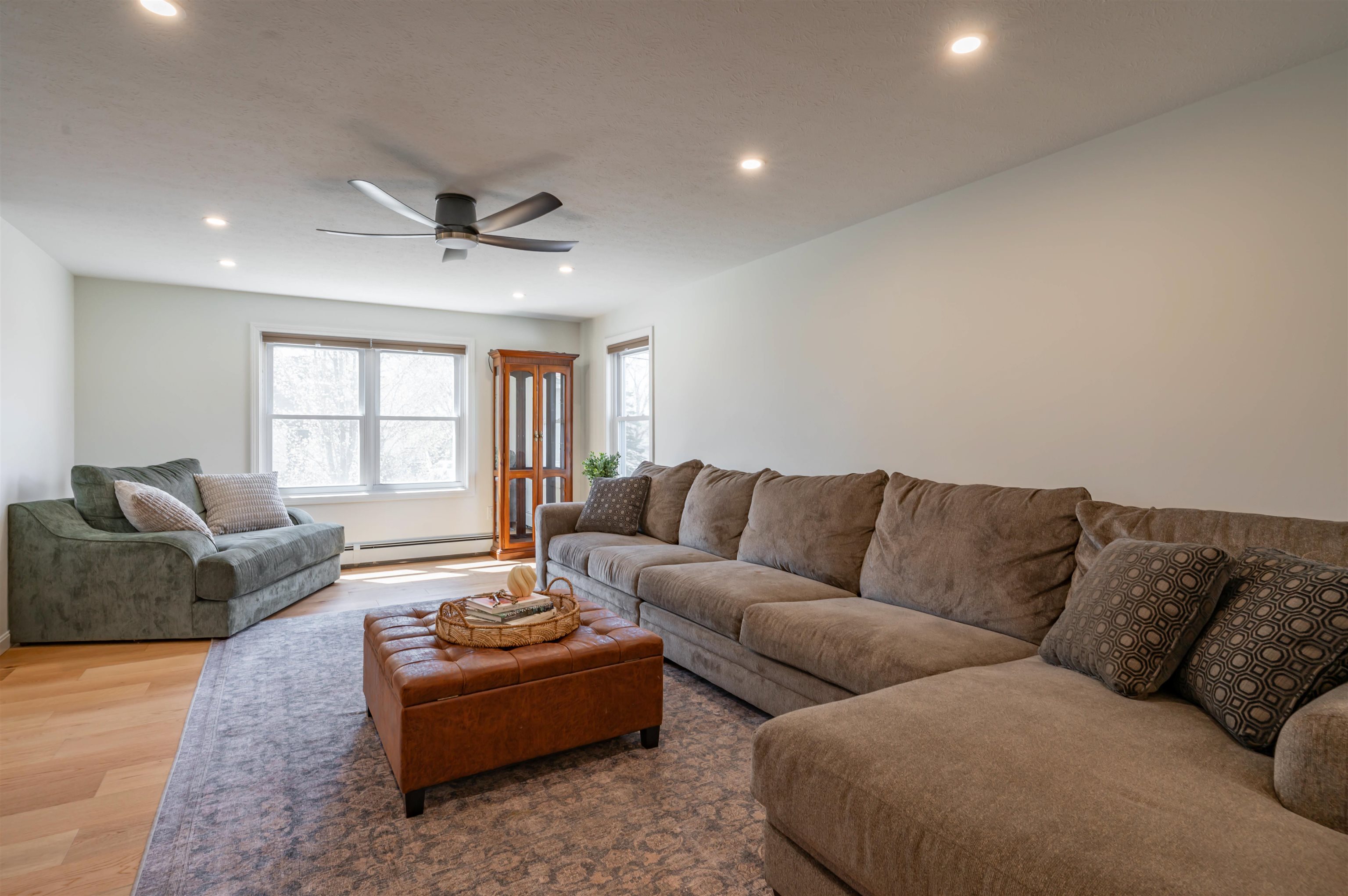 528 Weston Road Manchester, NH 03103 - Photo 8 of 51 Gallery Image 8