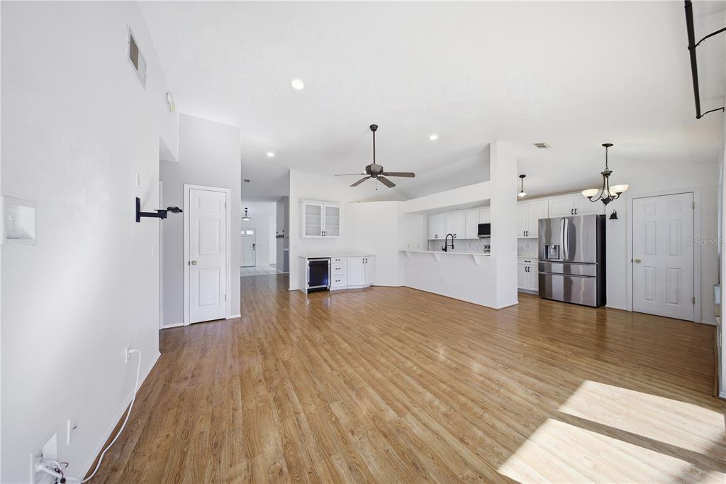 563 West Springtree Way Lake Mary, FL 32746 - Photo 14 of 54 Gallery Image 14