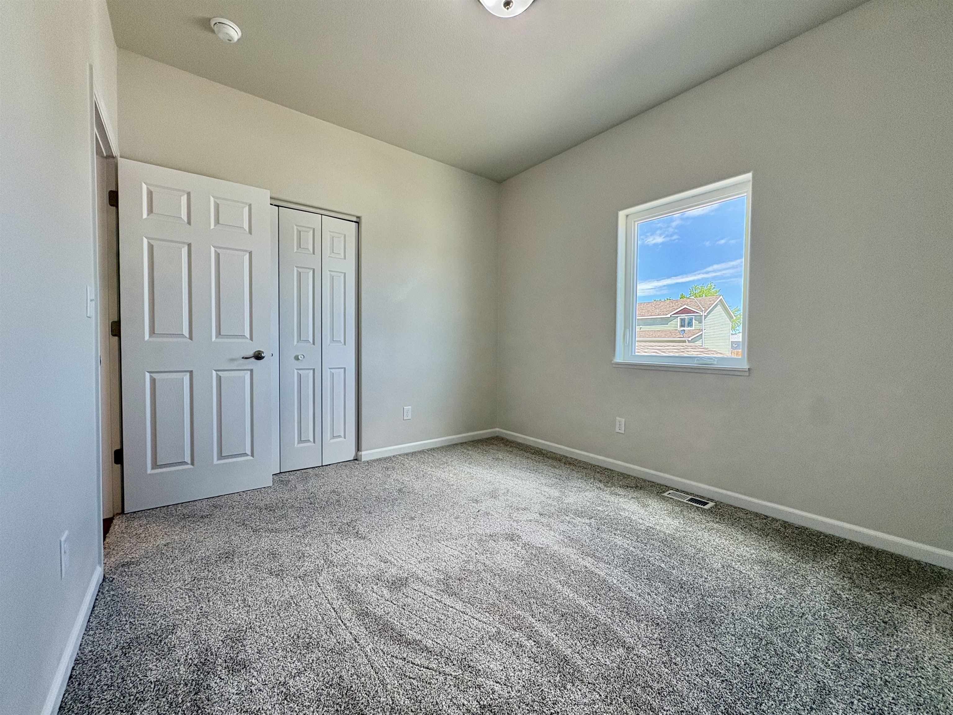 915 Flicker Street Douglas, WY 82633 - Photo 21 of 34