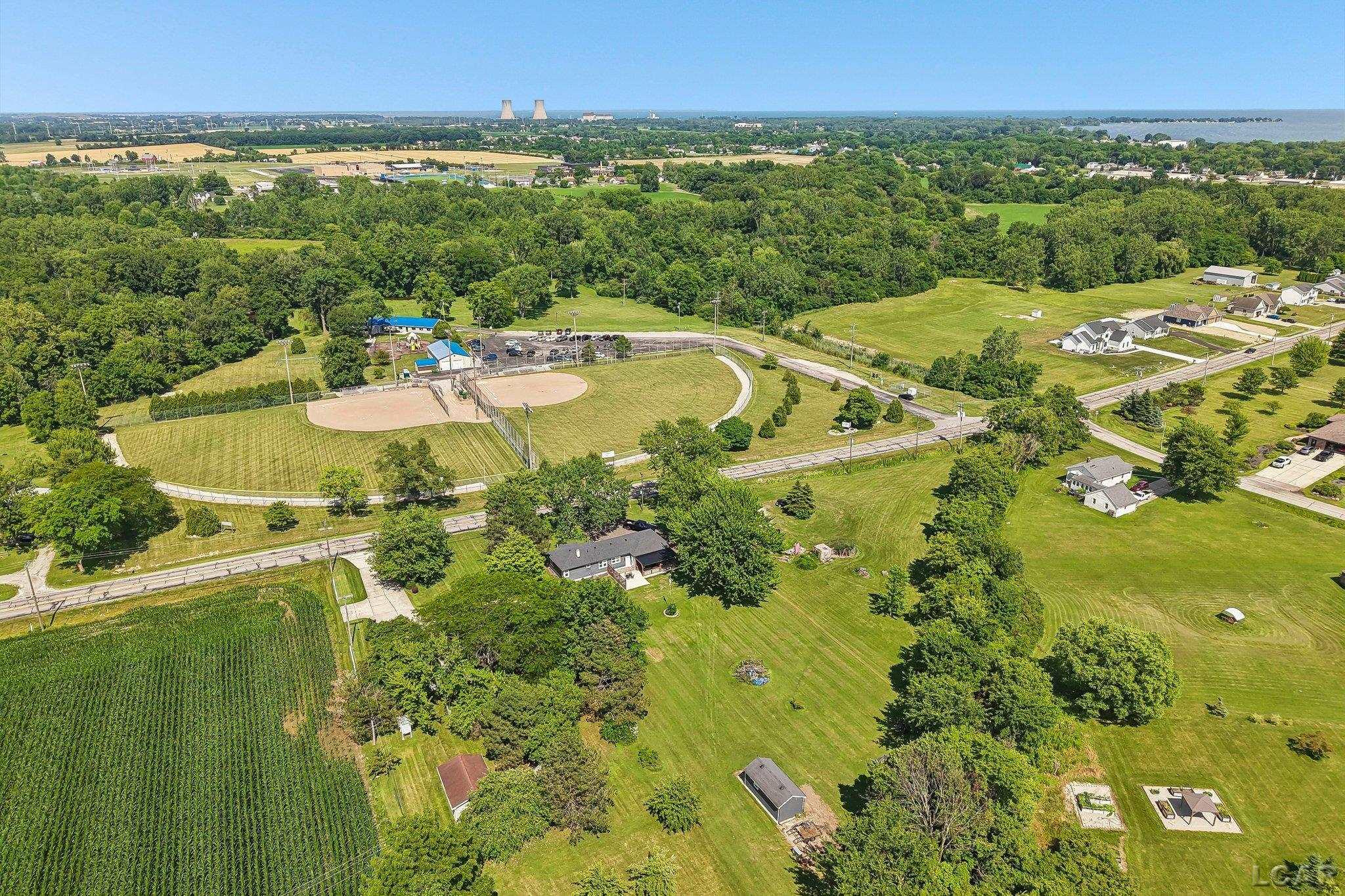 2758 Nadeau Road Monroe, MI 48162 - Photo 41 of 45