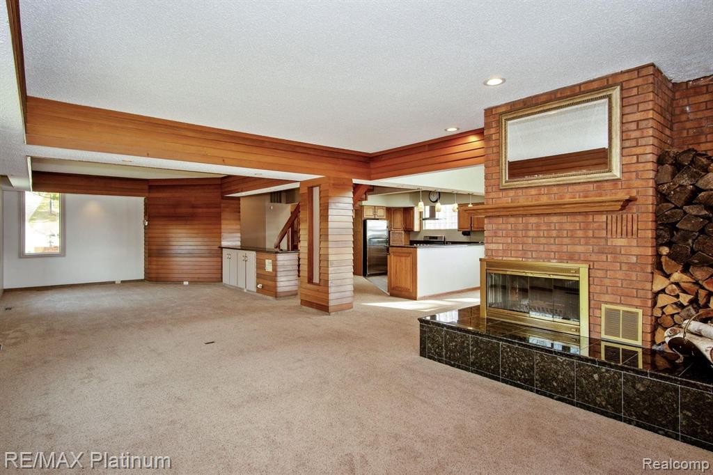 2637 Rubbins Road Howell, MI 48843 - Photo 8 of 56