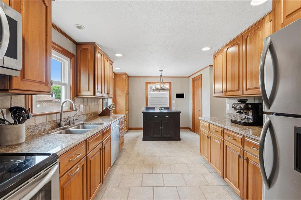 141 Heather Drive Butler, PA 16001 - Photo 18 of 35