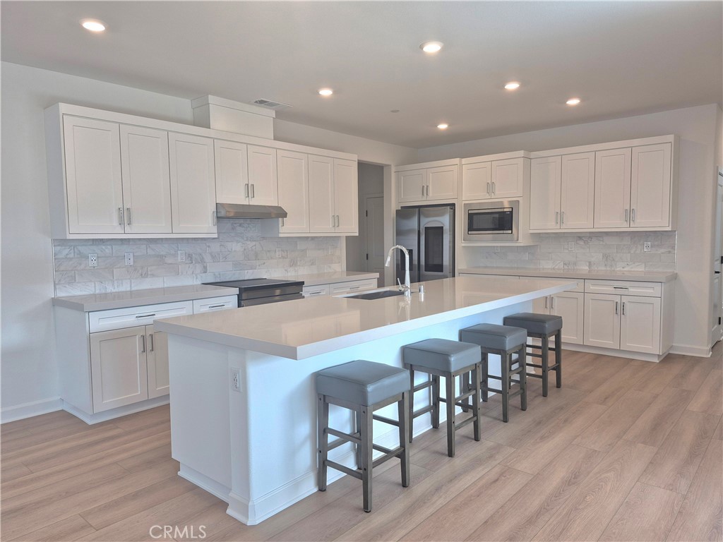 103 Takamasa Way Oceanside, CA 92057 - Photo 4 of 47