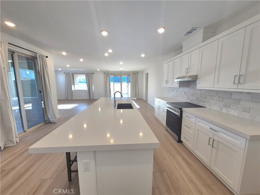 103 Takamasa Way Oceanside, CA 92057 - Photo 10 of 47