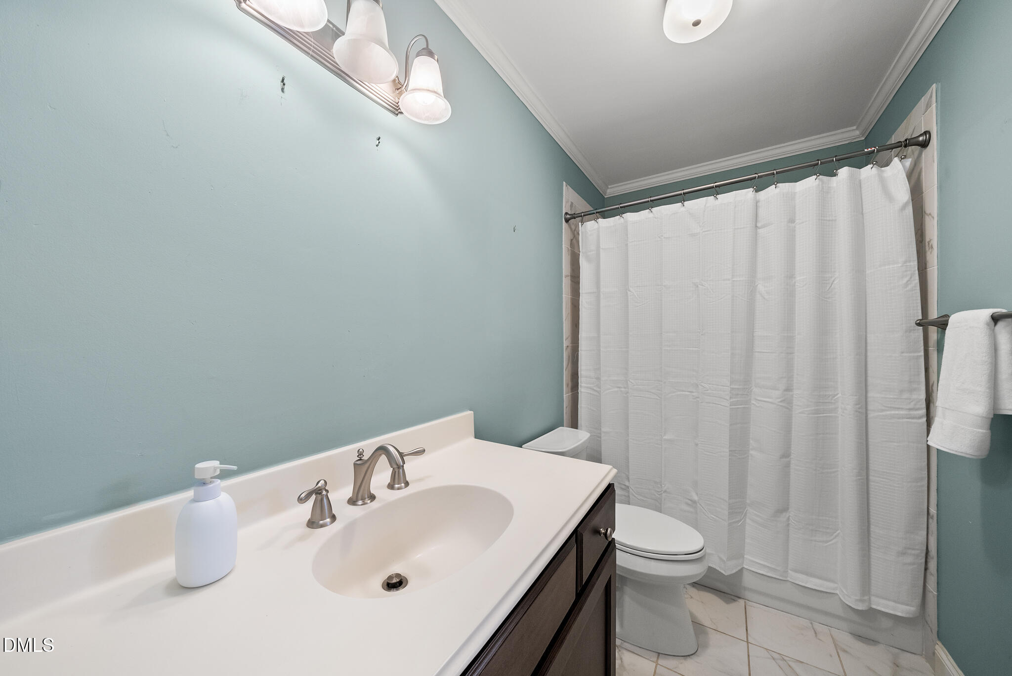 2908 Fairview Road Raleigh, NC 27608 - Photo 27 of 42 DSC09678