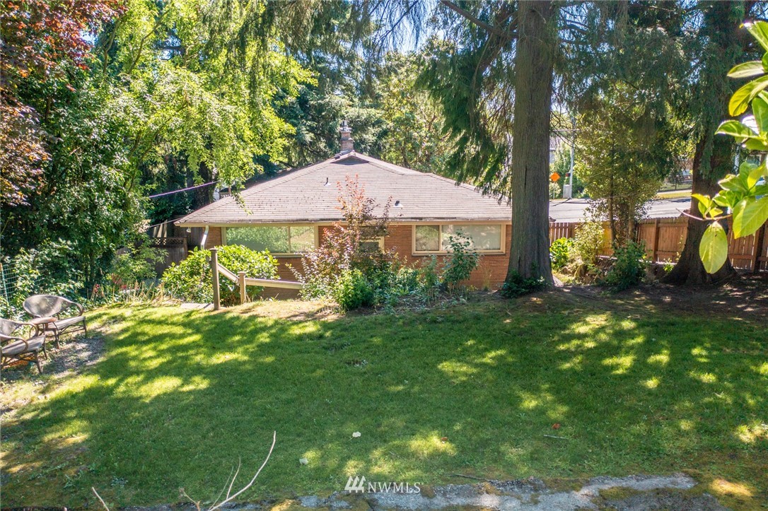 6557 35th Avenue Southwest Seattle, WA 98126 - Photo 6 of 7