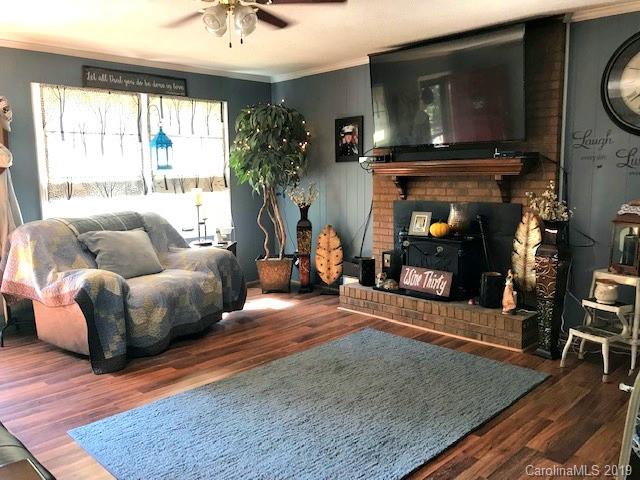 147 Huffstetler Lake Road Dallas, NC 28034 - Photo 4 of 21 Gallery Image 4