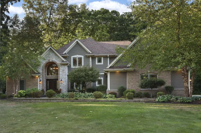 $1,150,000 | 11810 25th Court, Pleasant Prairie, WI 53158