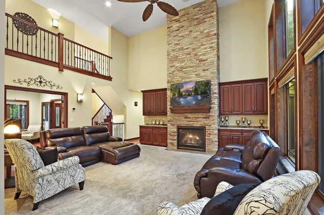 $1,150,000 | 11810 25th Court, Pleasant Prairie, WI 53158