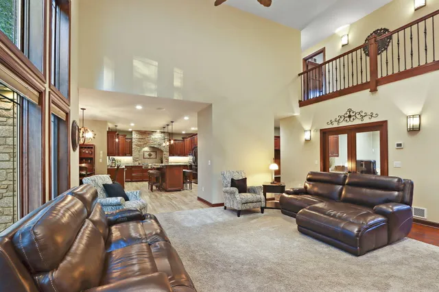 $1,150,000 | 11810 25th Court, Pleasant Prairie, WI 53158