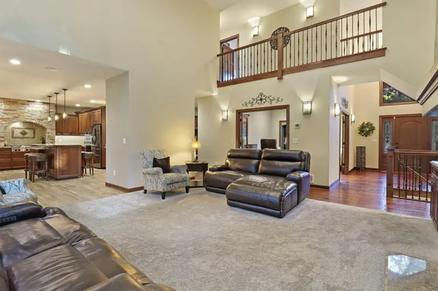 $1,150,000 | 11810 25th Court, Pleasant Prairie, WI 53158