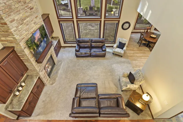 $1,150,000 | 11810 25th Court, Pleasant Prairie, WI 53158