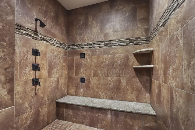 $1,150,000 | 11810 25th Court, Pleasant Prairie, WI 53158