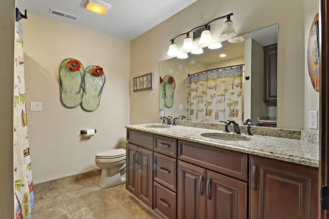 $1,150,000 | 11810 25th Court, Pleasant Prairie, WI 53158