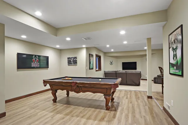 $1,150,000 | 11810 25th Court, Pleasant Prairie, WI 53158