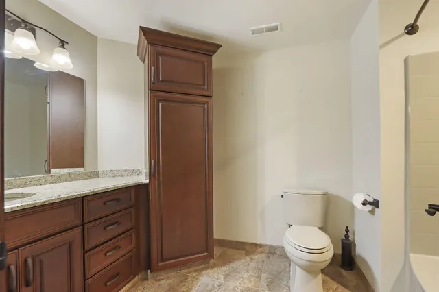 $1,150,000 | 11810 25th Court, Pleasant Prairie, WI 53158