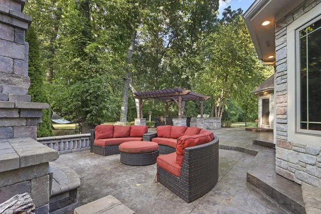 $1,150,000 | 11810 25th Court, Pleasant Prairie, WI 53158