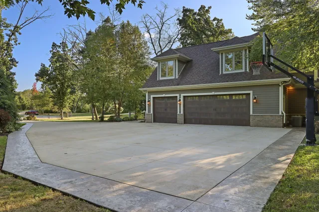 $1,150,000 | 11810 25th Court, Pleasant Prairie, WI 53158