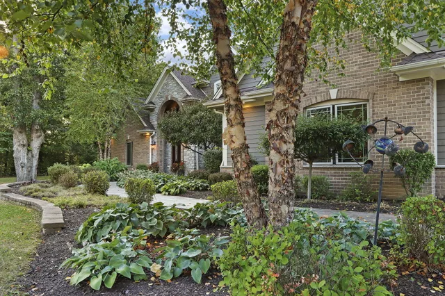 $1,150,000 | 11810 25th Court, Pleasant Prairie, WI 53158