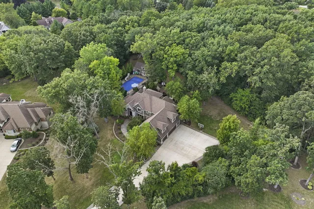 $1,150,000 | 11810 25th Court, Pleasant Prairie, WI 53158