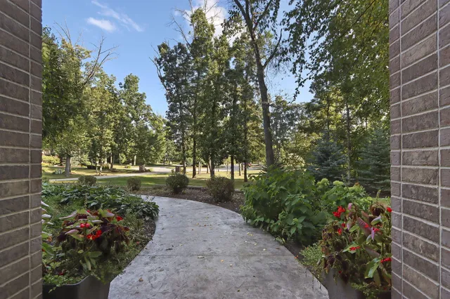 $1,150,000 | 11810 25th Court, Pleasant Prairie, WI 53158