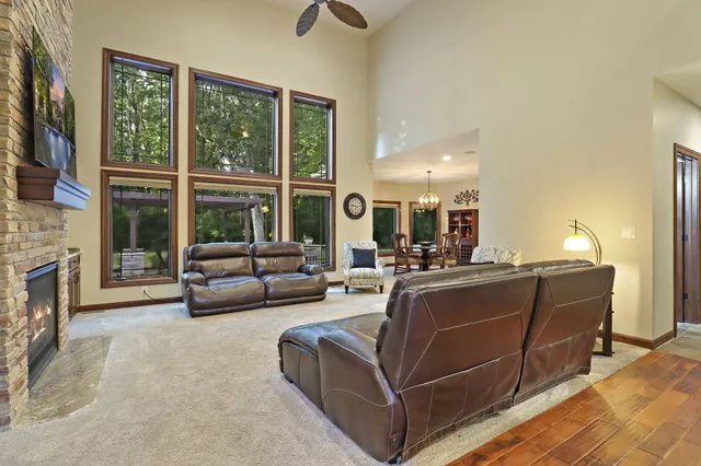 $1,150,000 | 11810 25th Court, Pleasant Prairie, WI 53158