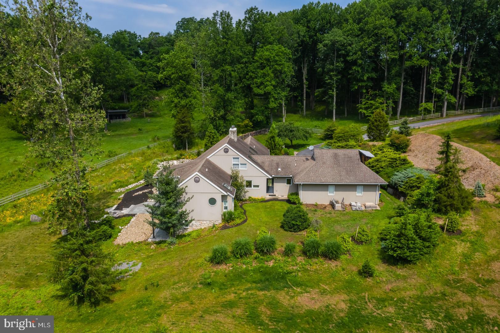 423 Old Stage Road Lewisberry, PA 17339 - Photo 8 of 56