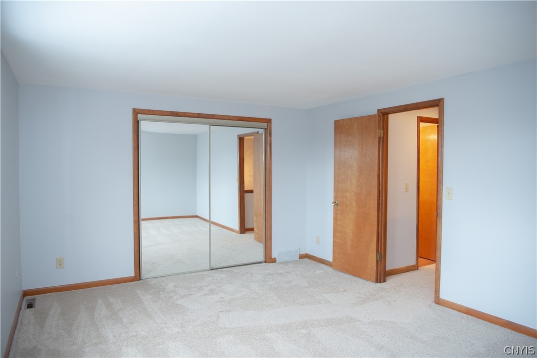 199 Lookout Circle Camillus, NY 13209 - Photo 19 of 37