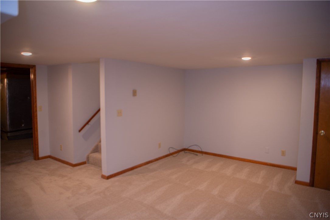 199 Lookout Circle Camillus, NY 13209 - Photo 27 of 37