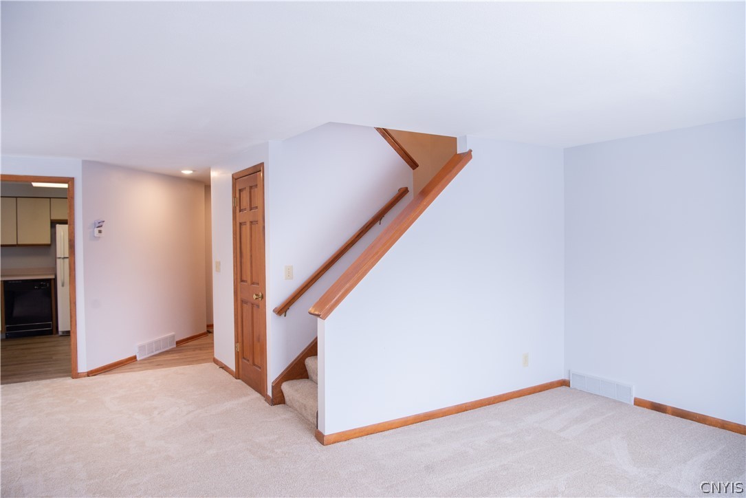 199 Lookout Circle Camillus, NY 13209 - Photo 28 of 37