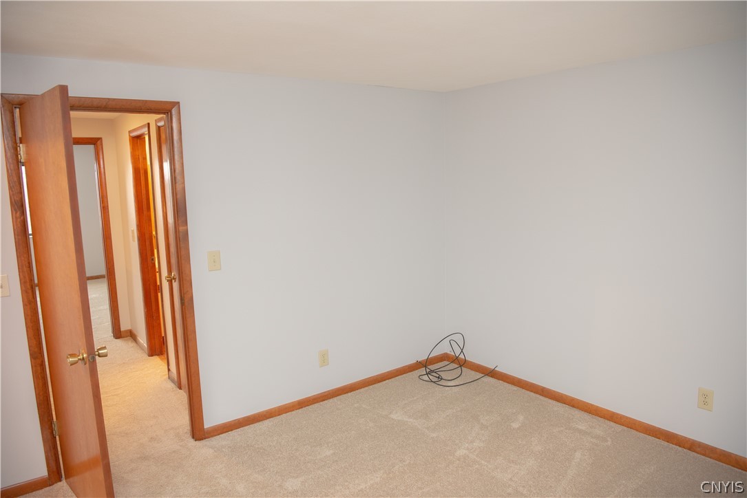 199 Lookout Circle Camillus, NY 13209 - Photo 31 of 37