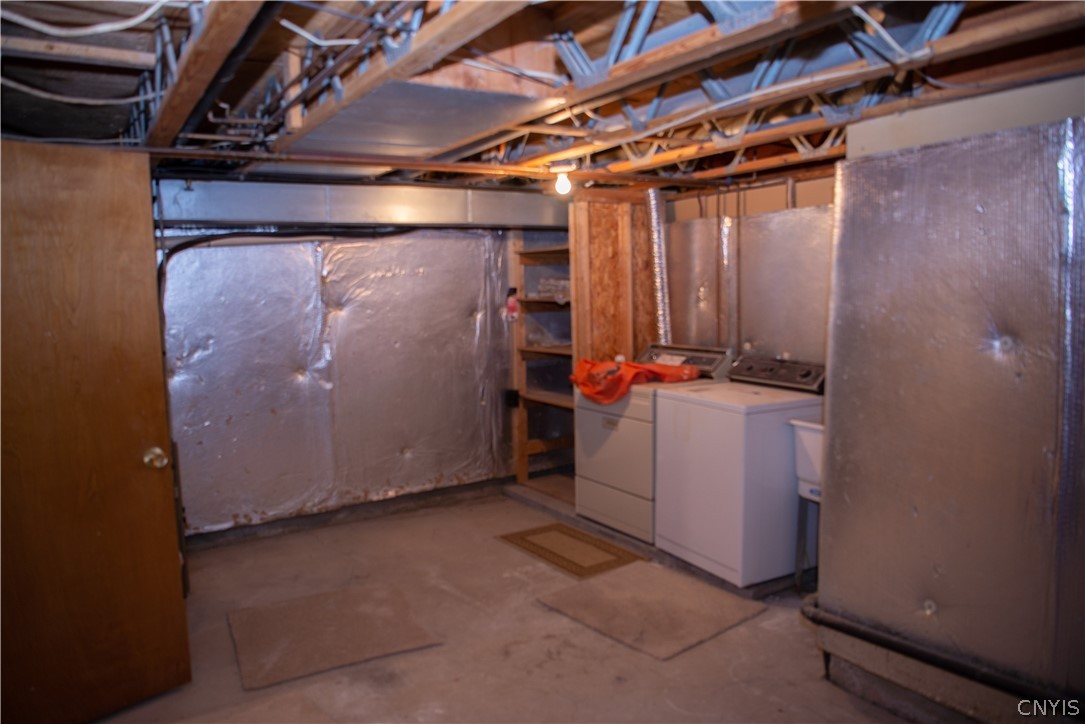 199 Lookout Circle Camillus, NY 13209 - Photo 34 of 37