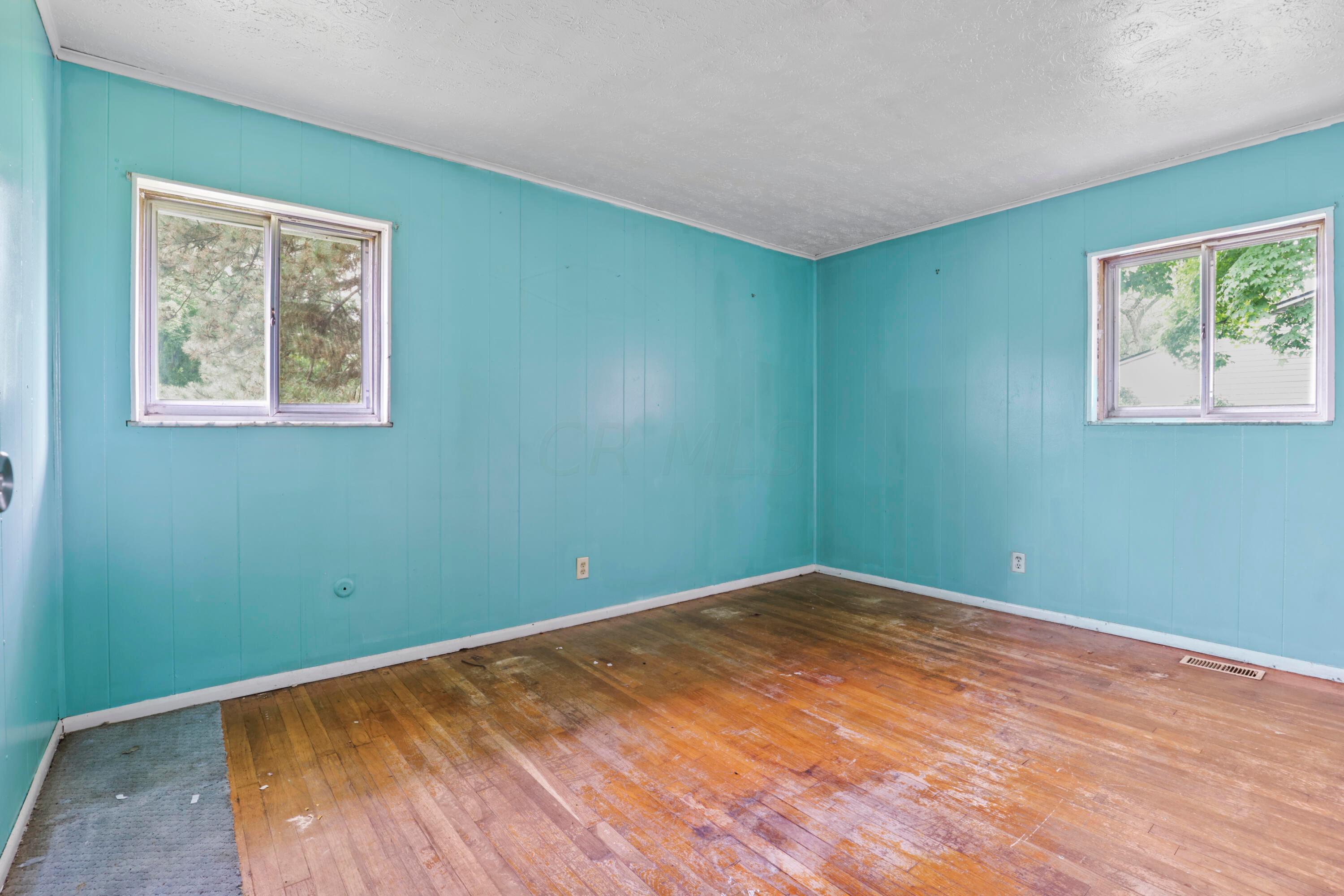 5044 Rotherham Road Columbus, OH 43232 - Photo 21 of 43 0N4A4186