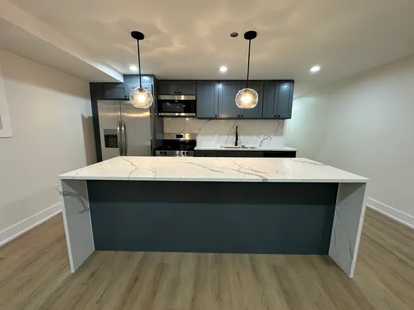 $3,000 | 4338 North Clarendon Avenue, Unit GN, Chicago, IL 60613