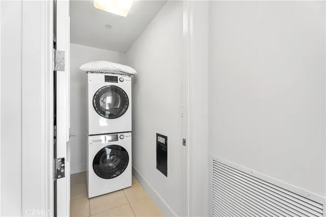 $3,349,888 | 8154 Scholarship, Irvine, CA 92612