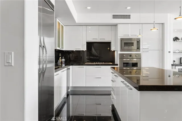 $3,349,888 | 8154 Scholarship, Irvine, CA 92612