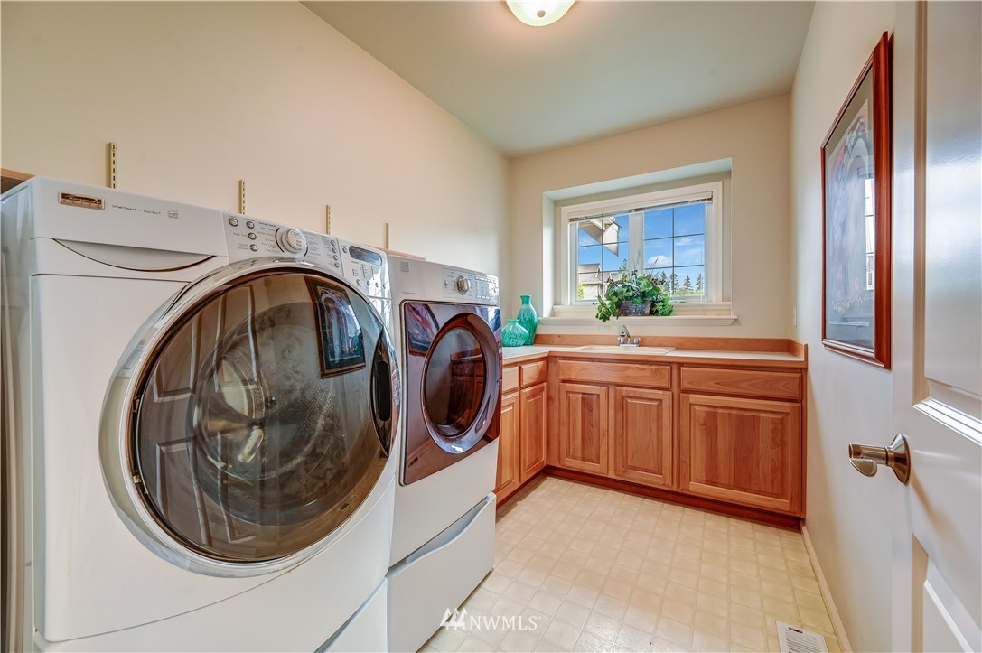 2532 204th Street Southeast Bothell, WA 98021 - Photo 31 of 40